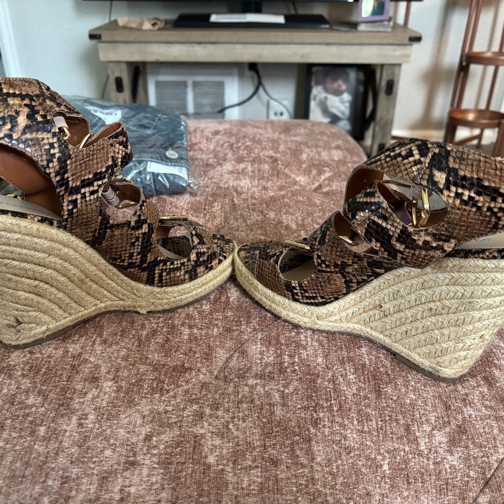 Shoe Dazzle Snakeskin Wedge Sandals